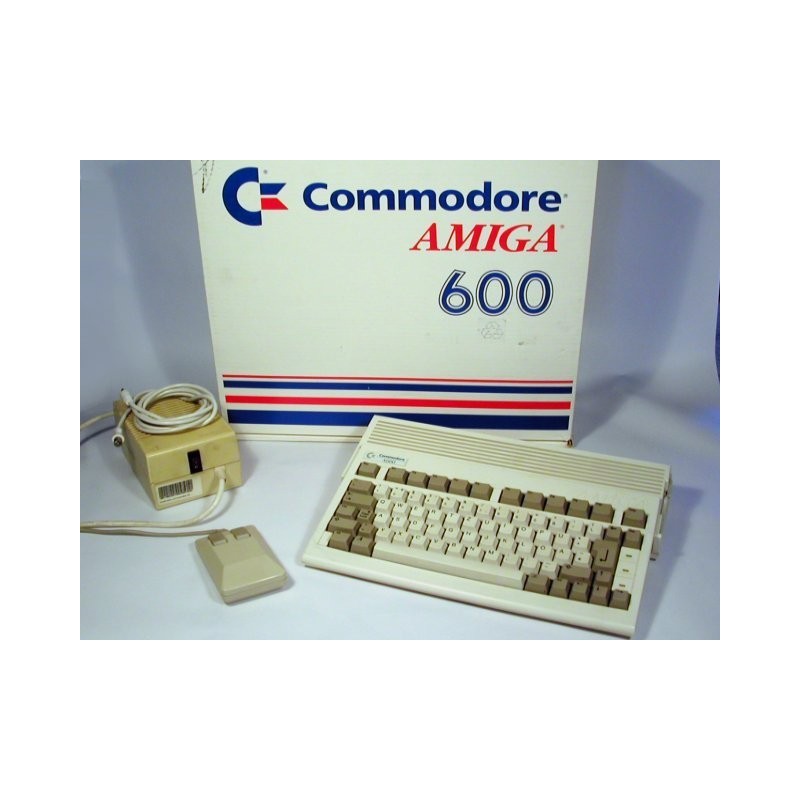 AMIGA 600 avec boite