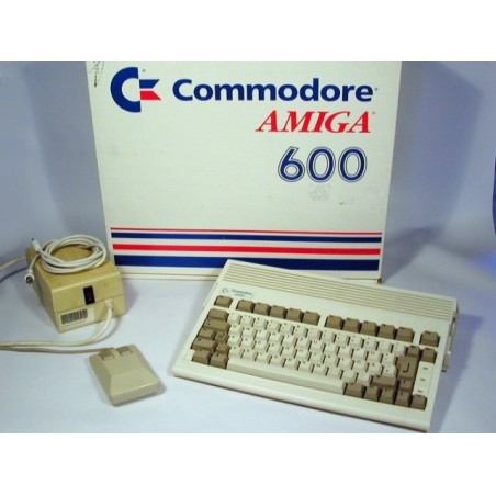 AMIGA 600 avec boite