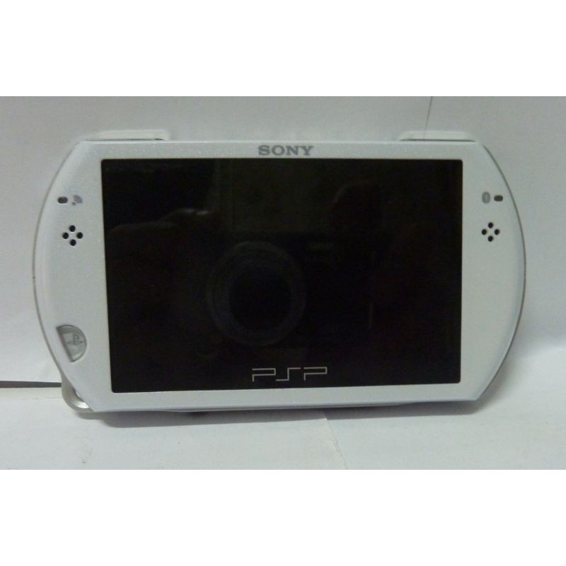 PSP CERAMIC WHITE plus Carte Mémoire 1 giga
