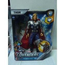 lot-de-trois-figurines-avengerscaptain-americairon-manthor-neuf