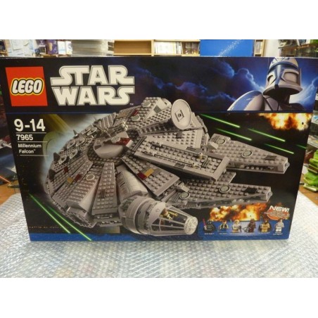 lego-star-wars-millenium-falcon-7965-neuf-