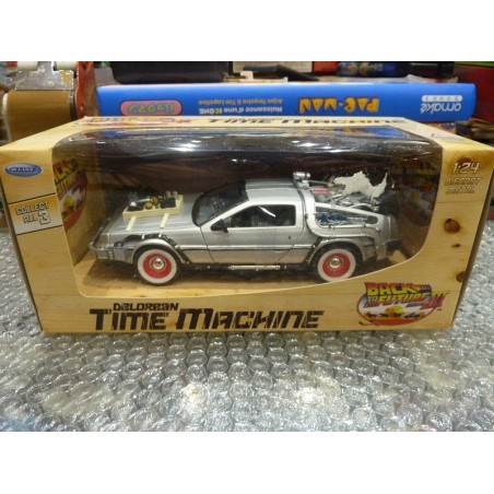 back-to-the-future-part-iii-delorean-time-machine-welly-124-22444w-