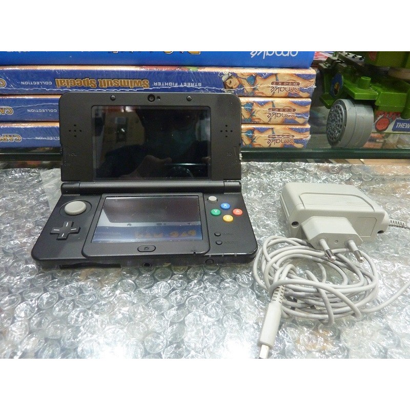 nintendo-new-3ds-avec-chargeur