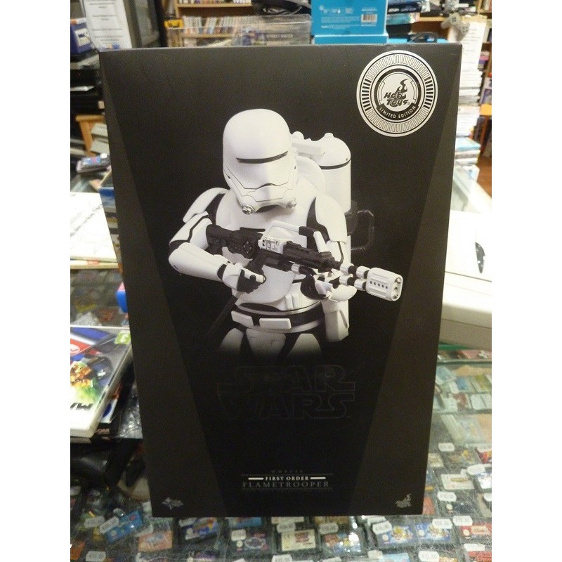 Star Wars first order FLAMETROOPER 1/6 Figure Hot Toys