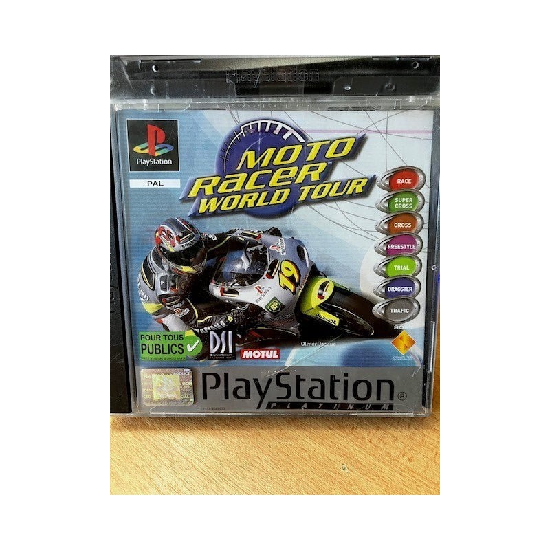 MOTO RACER WORLD TOUR plat. (très bon état)