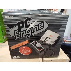 PCENGINE BLANCHE en boite + AV BOOSTER