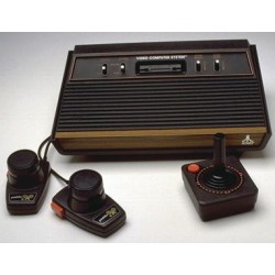 ATARI 2600S EN BOITE +10 jeux