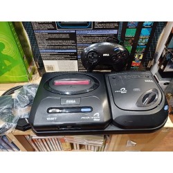 combo-sega mega-cd-2-et-megadrive-2-japan-avec-cables